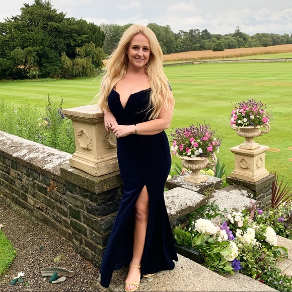 Meet your Posher, Elizabeth - Picture 2 of 8